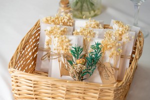 wedding tissue packs for guests basket Charmy Now
