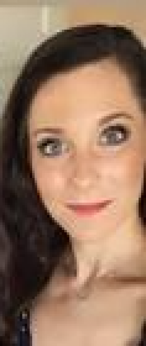 Sara Schlesner Vaughn, Family Nurse Practitioner with Oak Medical