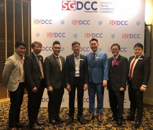 SGDCC Chairman Roger Wong (third from right) warmly welcoming guests.