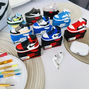 icasefun.com cute shoes airpods case #005