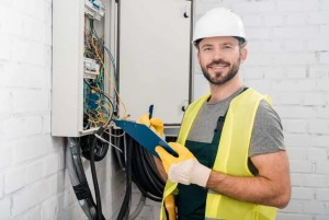 Qualified Electricians 1024x684 1