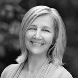 Halina Snowball, MD, a Physiatrist and Acupuncturist with Integrated Pain Solutions 
