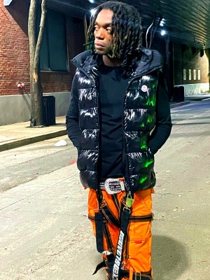 ENERGYNEVERDIESS BTS candid by Connor Hall