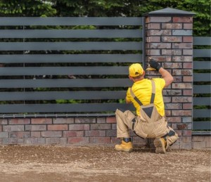 redlands fencing contractor