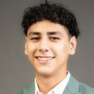 Usvaldo Lomeli, Recognized by BestAgents.us as a 2023 Top Agent