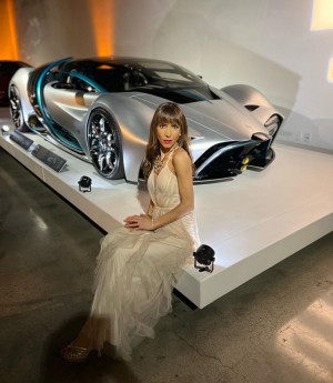 “Hollywood Unexpected with Jessica Ross” Premieres April 21st on the XOTV Network