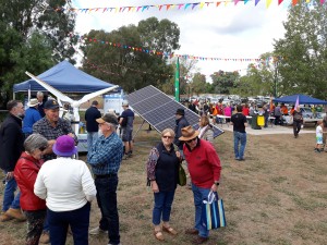 People at the Off-Grid Living Festival