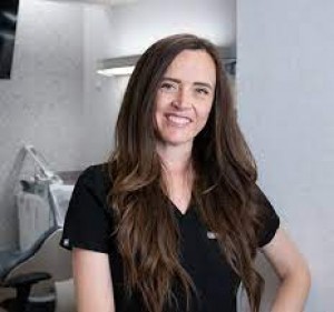 Leyane Hernandez Nunez, DDS, a Dentist with DentiLife 
