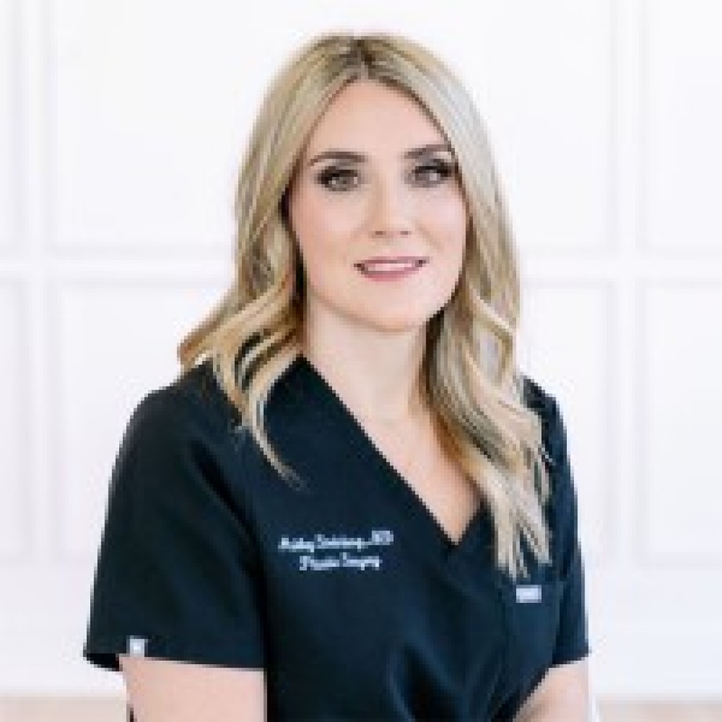 Ashley J. Steinberg, MD, a Plastic and Reconstructive Surgeon with