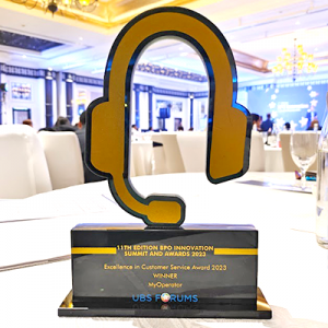 UBS BPO Innovatiocn Summit Award Photo