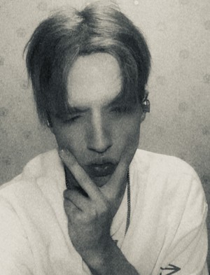 Selfie Saint Von Colucci