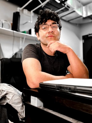 Viani Lucca working on new music