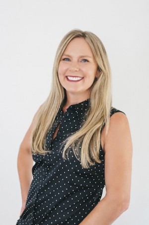Kara Hinshaw, Recognized by BestAgents.us as a 2023 Top Agent