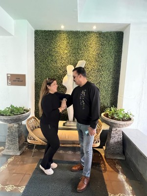 Shalu Singh influncer with her husband