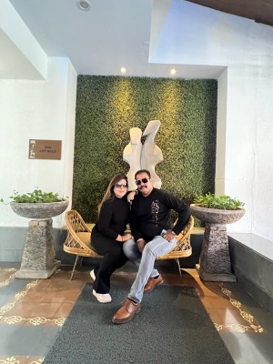 Shalu Singh influncer with her husband