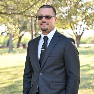 Orlando Valle Jr., MD, FACOG, an Obstetrician-Gynecologist with Geisinger Medical Center 