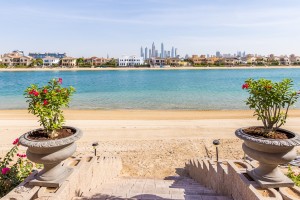 Deluxe Holiday Homes Offering Top-Level Professional AirBnb Management Services in Dubai