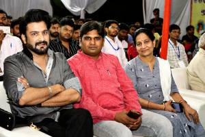 Gaurav Prateek with bundelkhand university students