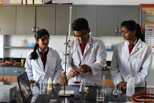 labs in ibdp school
