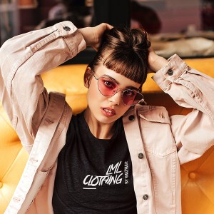 Live in style, Wholesale Clothing and Footwear.