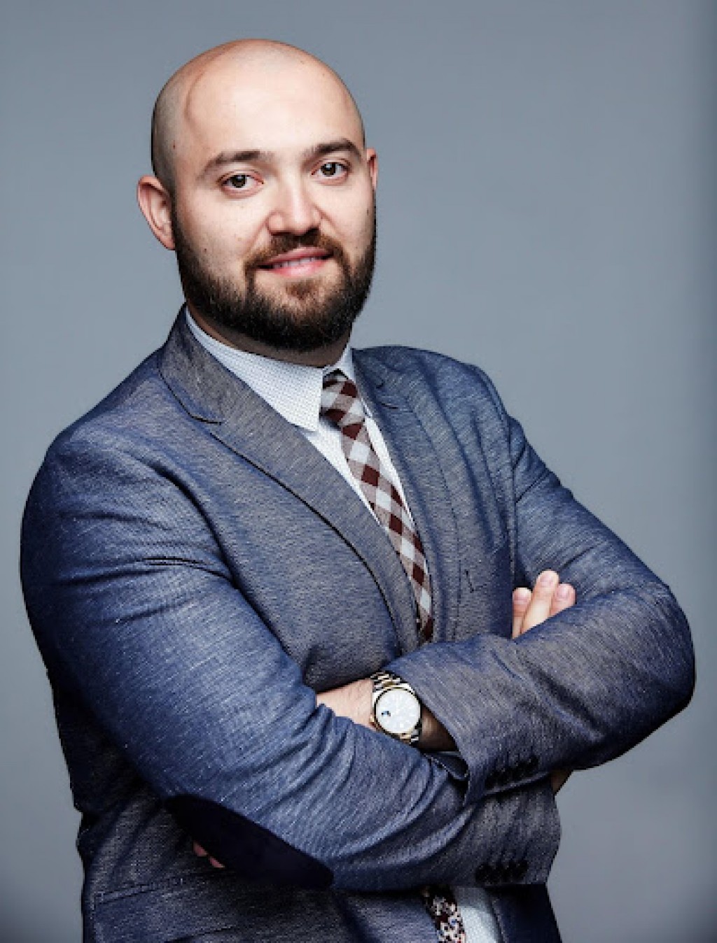 Steve Yusupov, MD, DDS, FACS, an Oral and Maxillofacial Surgeon with Gold Coast Oral