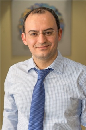 Alireza Hamidzadeh, DDS, MS, a Dentist with Happy Smiles Dental