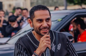 Omid Mouazzen: A Multifaceted Entrepreneur Revolutionizing the World of Luxury Cars, Real Estate, and Digital Media