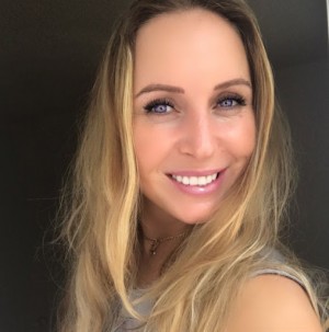 Alla Nikitina, Recognized by BestAgents.us as a 2023 Top Agent