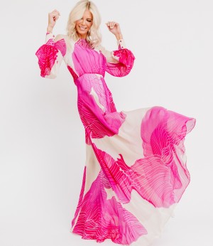 Her transformational coaching will bring the best of you