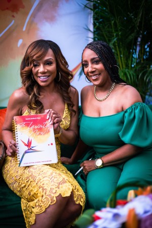 Wendy Raquel Robinson and Kendra Bulluck Major