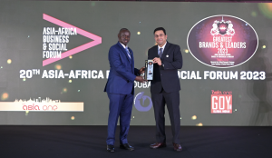 Receiving Award from Consulate General of Sudan