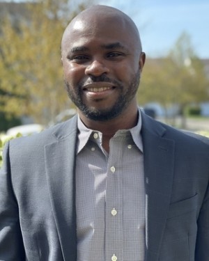 Family Nurse Practitioner & Psychiatric-Mental Health Nurse Practitioner, Lawrence Abah,  in Aurora, Illinois.