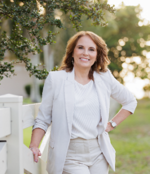 Melissa Conway, Recognized by BestAgents.us as a 2023 Top Agent.
