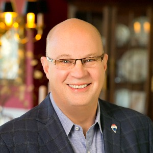 Dan Vick, Recognized by BestAgents.us as a 2023 Top Agent.