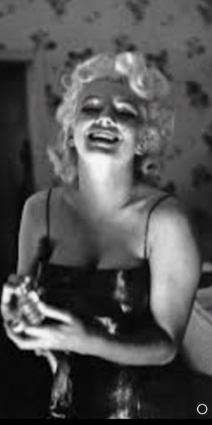 Forever Marilyn Perfume 