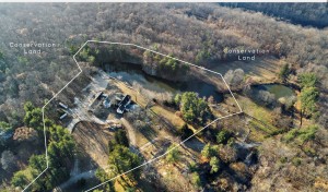 Overview of Justin Etzin’s Westchester Estate hits the auction block