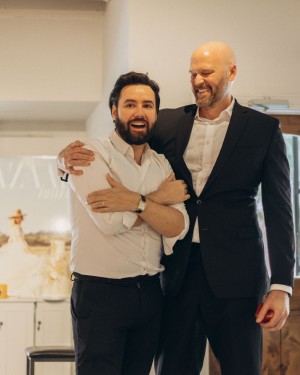 Engagement photo by Lisa Hernández