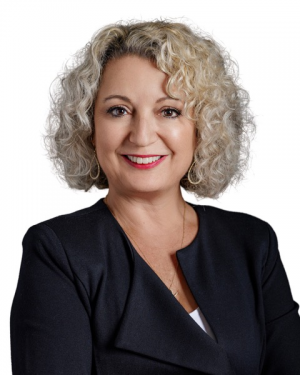 Carleen Murone, Recognized by BestAgents.us as a 2023 Top Agent