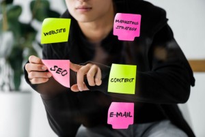 Geeky News Discusses Customer-Centric SEO Strategy for Driving More Traffic