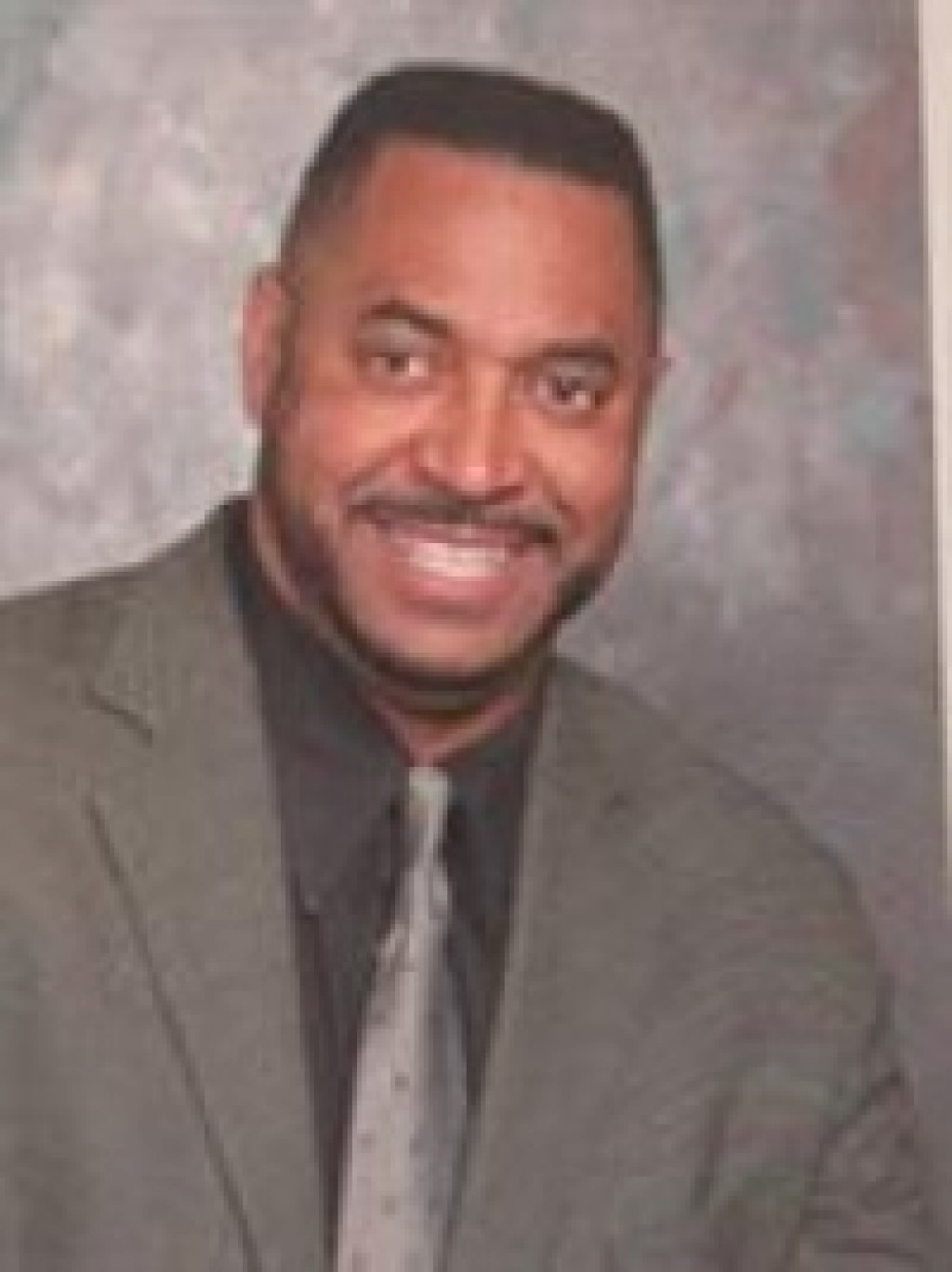 Highly Regarded General and Cosmetic Dentist, Juan Solano, Serves