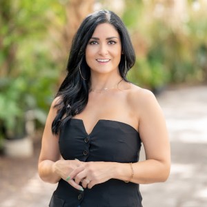 Millie Alicea, Recognized by BestAgents.us as a 2023 Top Agent