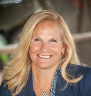 Tina Clements, Recognized by BestAgents.us as a 2023 Top Agent.