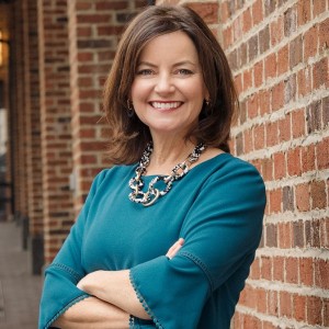 Marnie Schaar, Recognized by BestAgents.us as a 2023 Top Agent.