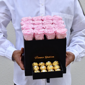 pink forever roses in box 1 1024x