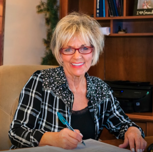 Donna Cave, Recognized by BestAgents.us as a 2023 Top Agent.