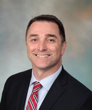 Kostas J. Economopoulos, MD, an Orthopedic Surgeon and Sports Medicine Physician with Mayo Clinic Arizona 