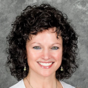 Jennifer Parliman, Recognized by BestAgents.us as a 2023 Top Agent