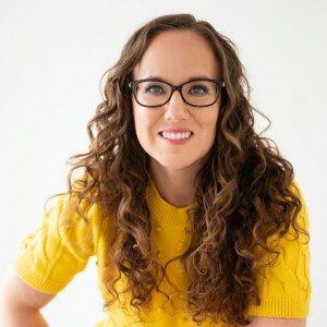 Leslie Golden, MD, MPH, an Obesity Medicine Specialist with Weight In Gold