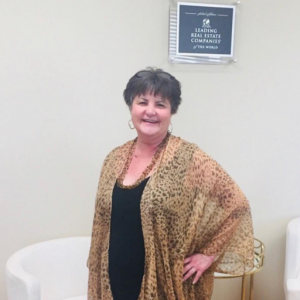 Marian Arnoult-Jackson, Recognized by BestAgents.us as a 2023 Top Agent