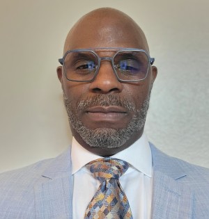 Michael Weed, Recognized by BestAgents.us as a 2023 Top Agent.
